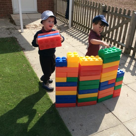 2021.5.7.Life.play.STEM Building A Wall.Nursery (4)