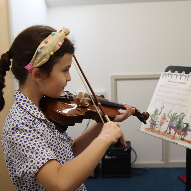 2023.9.15.arts.lp.musiclesson (16)