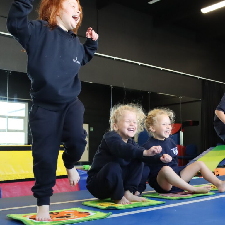 2024.9.13.SPORT.PP.Y1.Gym.Della.Dance.Studio.HERO