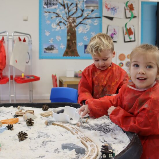 2025.01.10. Life. PP. Nursery. Art. Sensory Table. Snow (4) (Large)