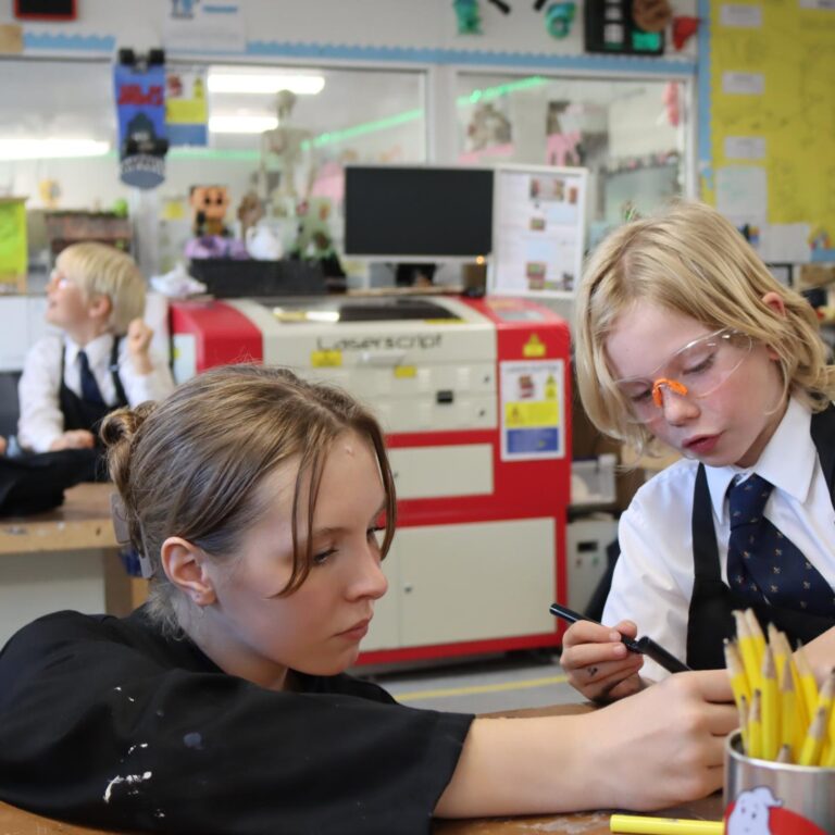 2025.10.10. STEM.DT.CC.Junior.Mentors. Scholars.Senior.LP (17)