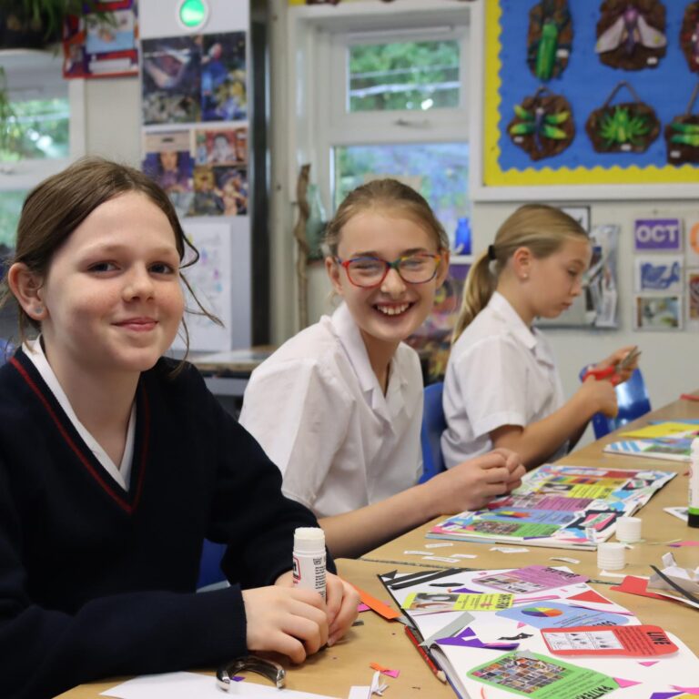 2025.10.3.Art.UP.Y7.scrap Books (19)