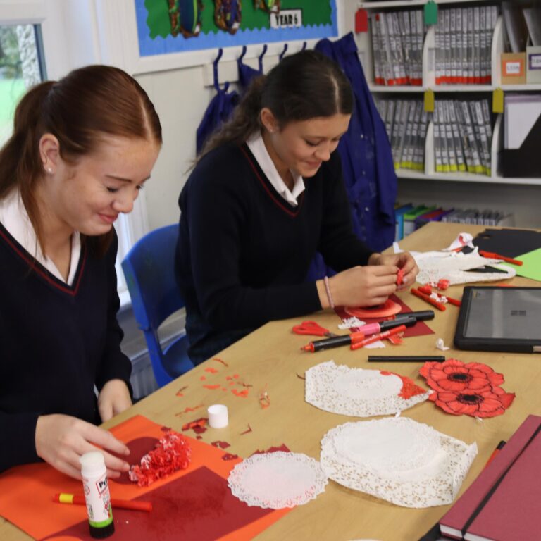 2025.11.07. Art. Senior. Y9. Making Poppies Remembrance (11)