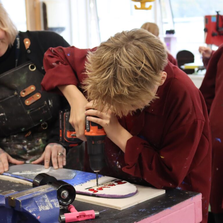 2025.11.14.STEM.DT.Senior.Y9.skateboards.workshop (23)